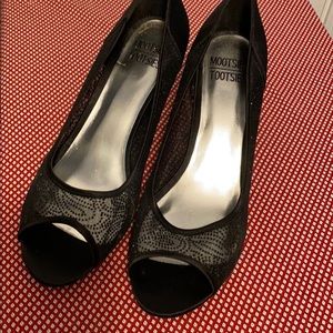 Mootsie Tootsie open toe heels